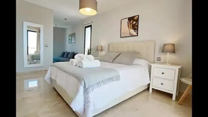 Fabuloso Y Amplio Duplex En Urb Jardines De Sotogrande Apartment