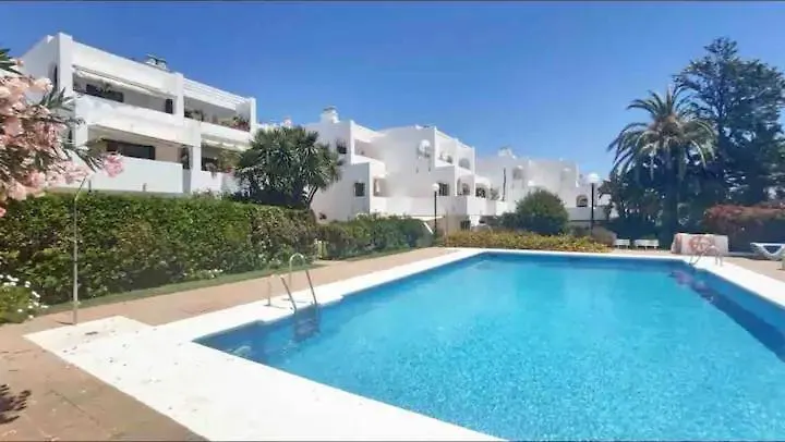 Apartment Fabuloso Y Amplio Duplex En Urb Jardines De Sotogrande